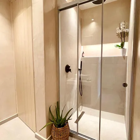 The Lagoon - Coastal Living - Beachfront Luxury - Adults Only Plakiász