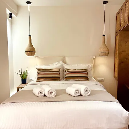 Apartment The Lagoon - Coastal Living - Beachfront Luxury - Adults Only Plakias