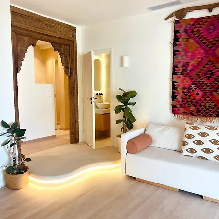 The Lagoon - Coastal Living - Beachfront Luxury - Adults Only Apartment