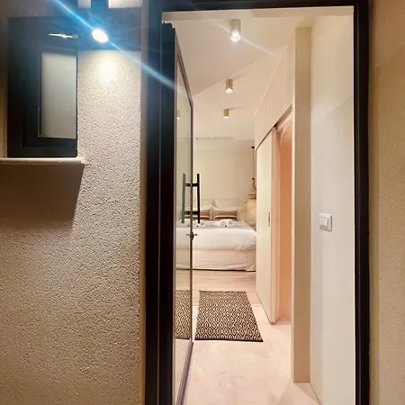 Apartment The Lagoon - Coastal Living - Beachfront Luxury - Adults Only *
