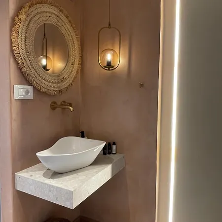 The Lagoon - Coastal Living - Beachfront Luxury - Adults Only